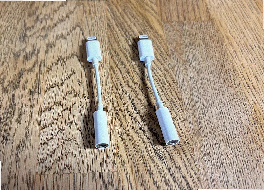 2 Stk. Apple Lightning auf 3,5-mm-Kopfhöreranschluss Adapter