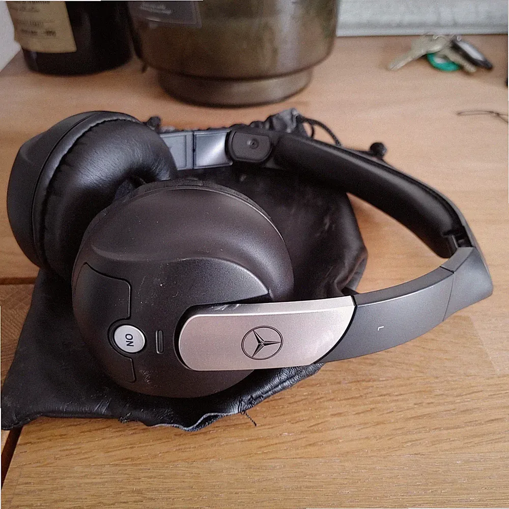 2x Mercedes Headset Original Kopfhörer