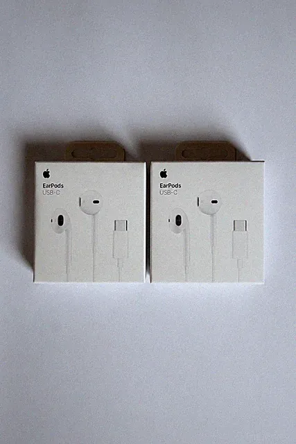 2x Original Apple EarPods Usbc Neu Und OVP Original Apple