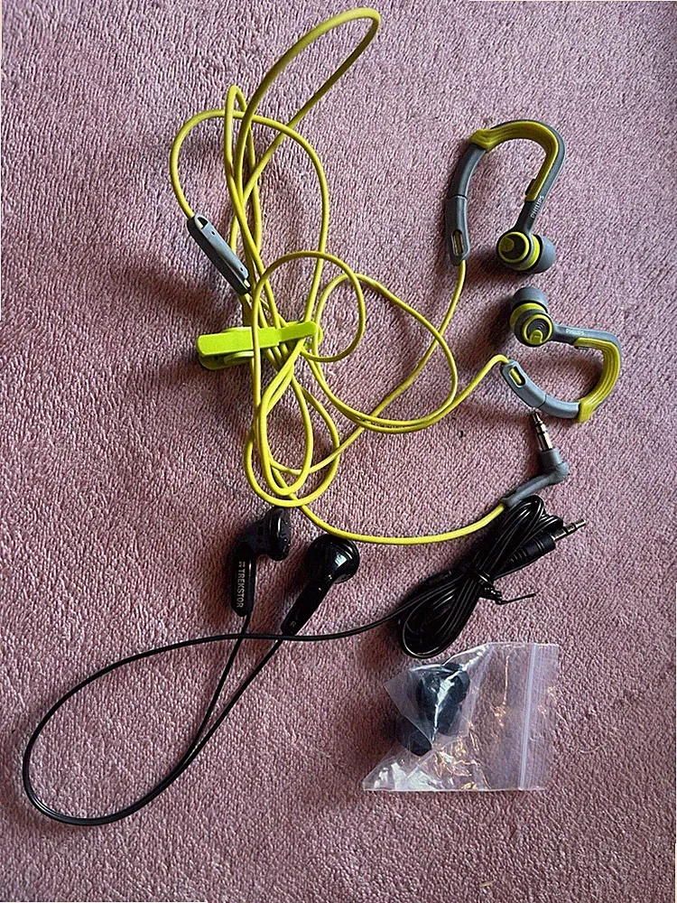 3xKopfhörer,Philips SHQ3300 ActionFit Sportkopfhörer+Trekstor I.Beat(neu)+UGreen