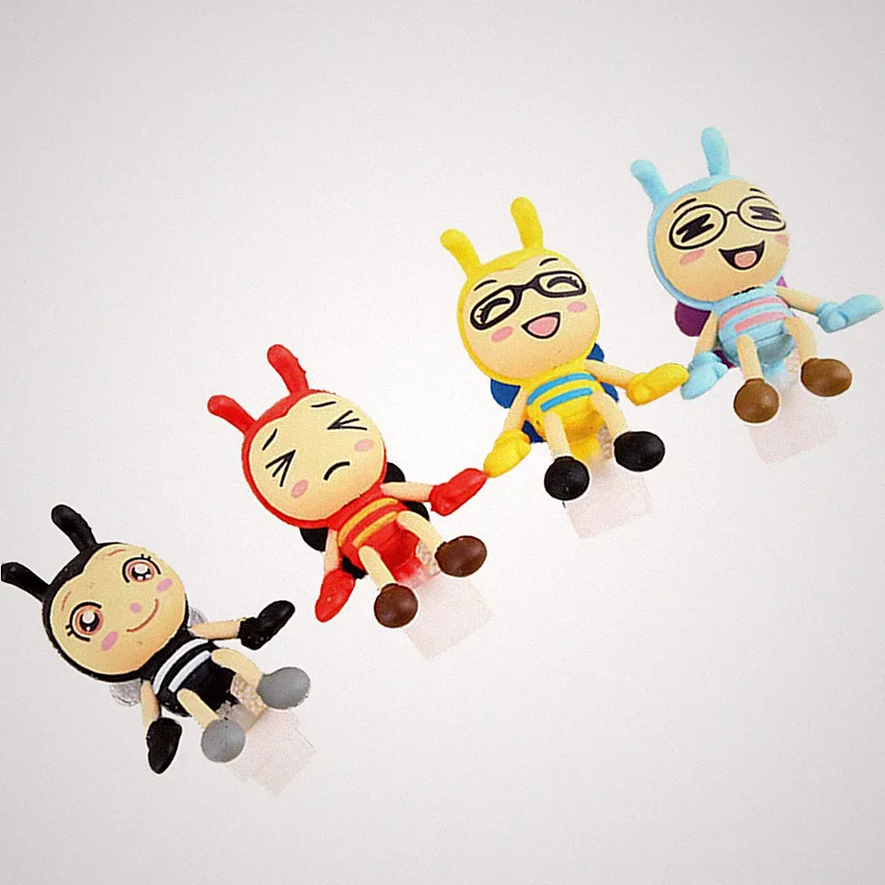4pcs 3,5 mm Anti -Staubstopfen Cartoon Mischmuster Kopfhörerstecker