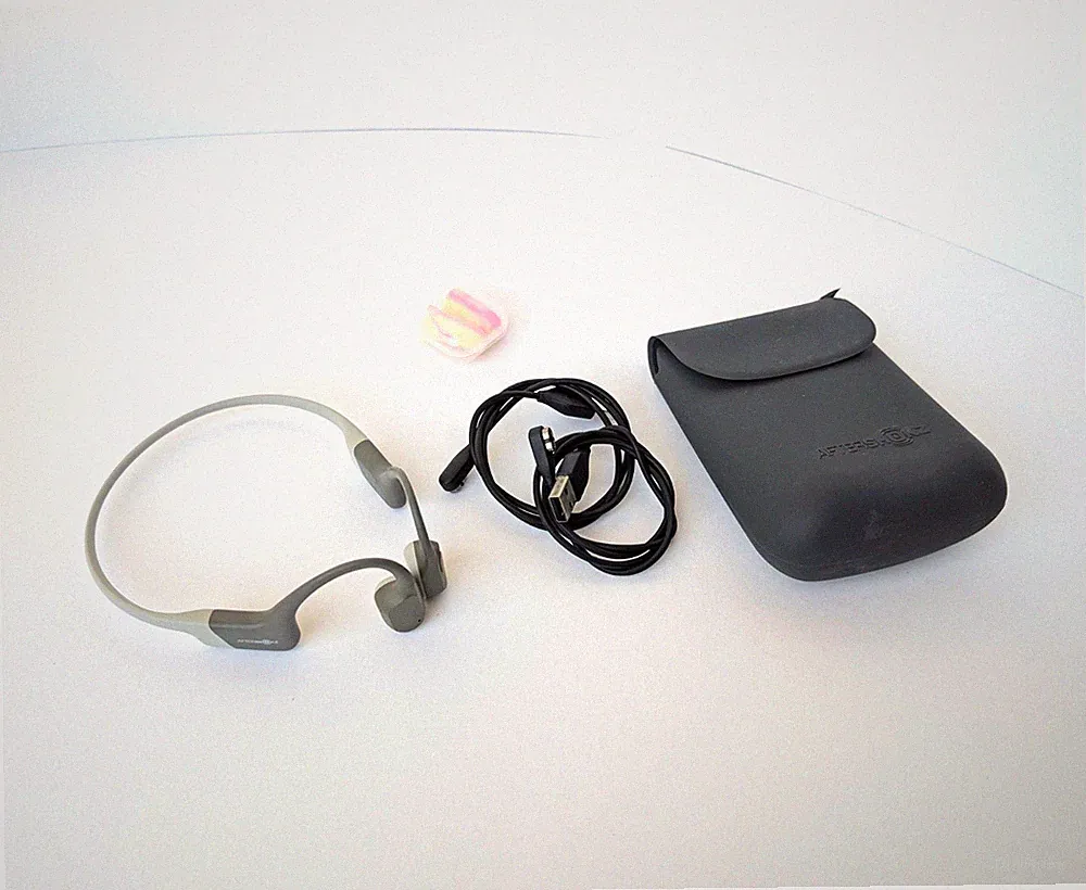 AfterShokz Aeropex Knochenschall Kopfhörer Bluetooth grau + Tasche