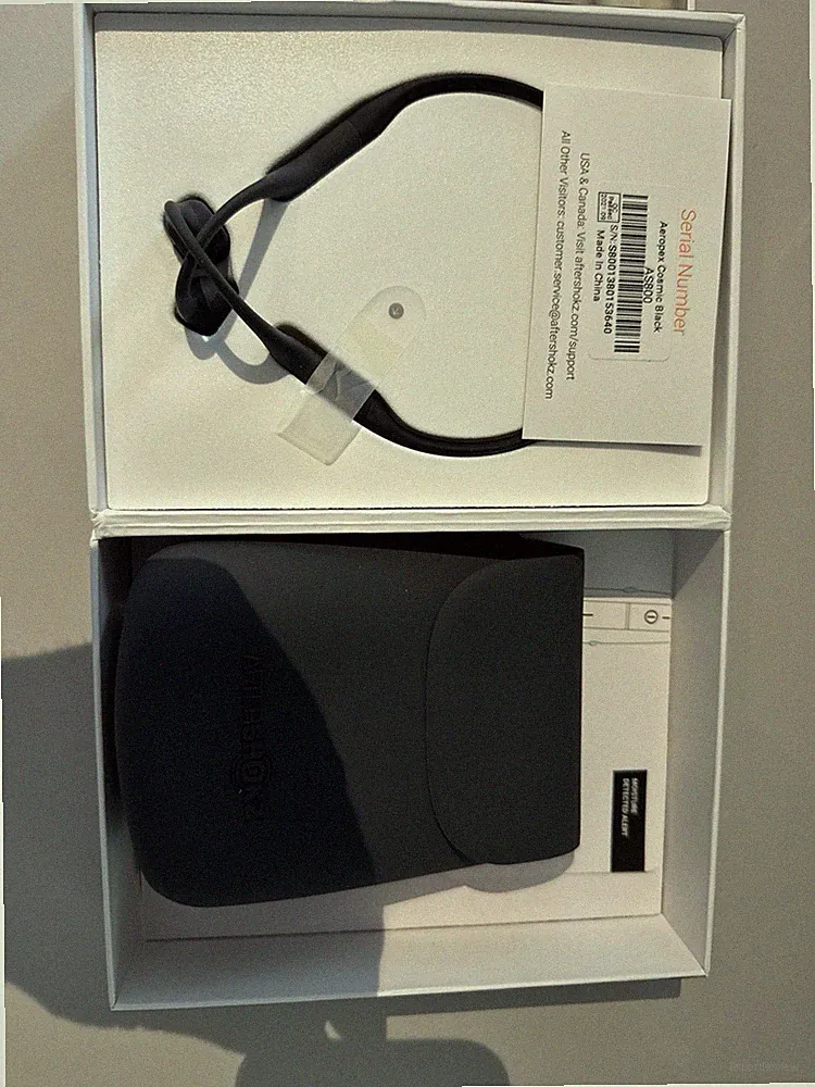 AfterShokz Aeropex Kopfhörer mit Sportgürtel - Cosmic Black