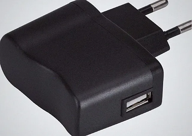 AGPTEK USB Netzteil 5V 500mA Ladegerät MP3 MP4 Diktiergerät Sportkopfhörer