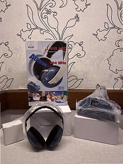 AKG 405 AFC UHF Wireless Stereo Headphones Autotuning 864 MHz High End New Neu✅
