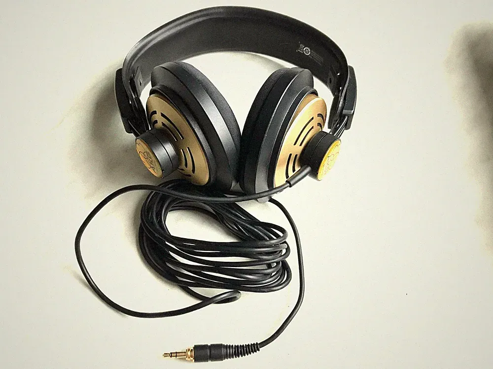 AKG K 121 Studio - Kopfhörer