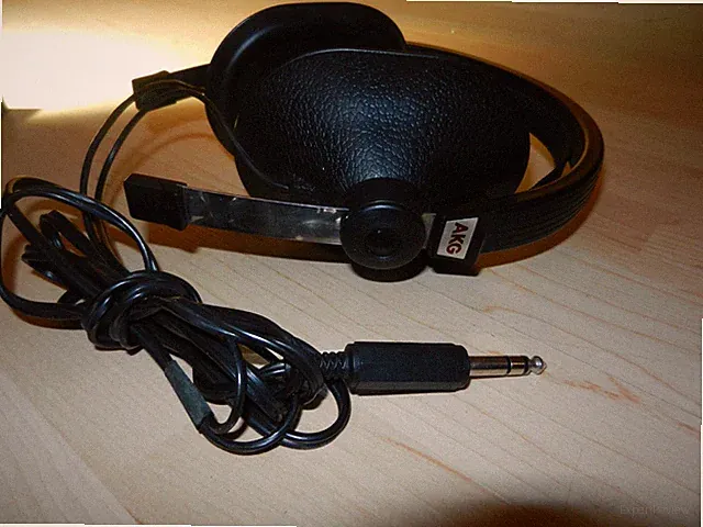 AKG K120 HEADPHONE/KOPFHÖRER MADE IN GERMANY
