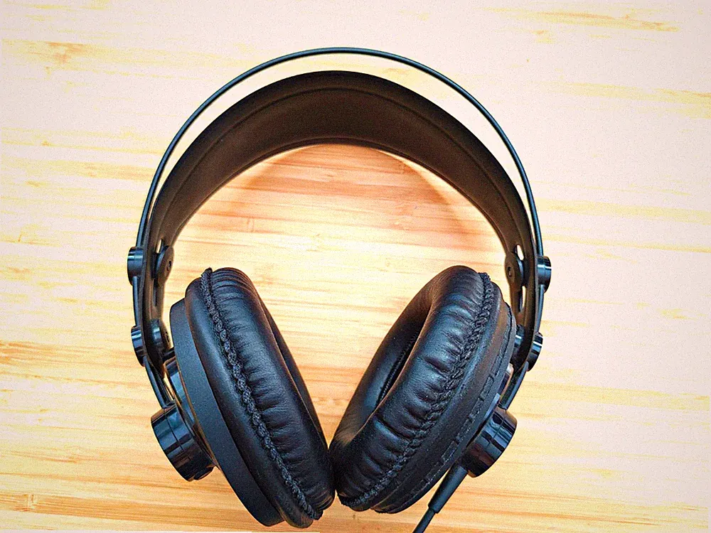 AKG K240DF Over-Ear Studio-Monitor Kopfhörer Kabelgebunden 600 Ohm Schwarz