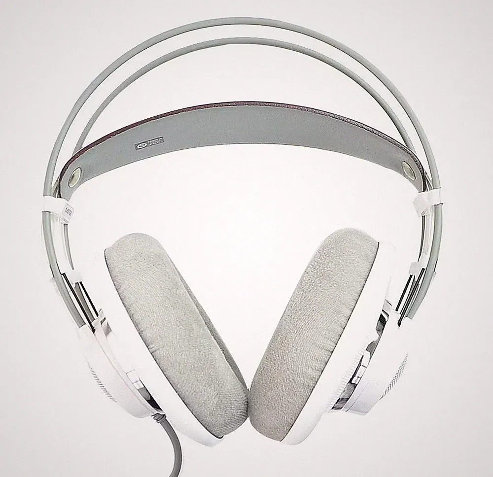 AKG K701 Dynamische Kopfhörer hinten offen weiß Over-Ear Leder Kopfbügel 3 m...
