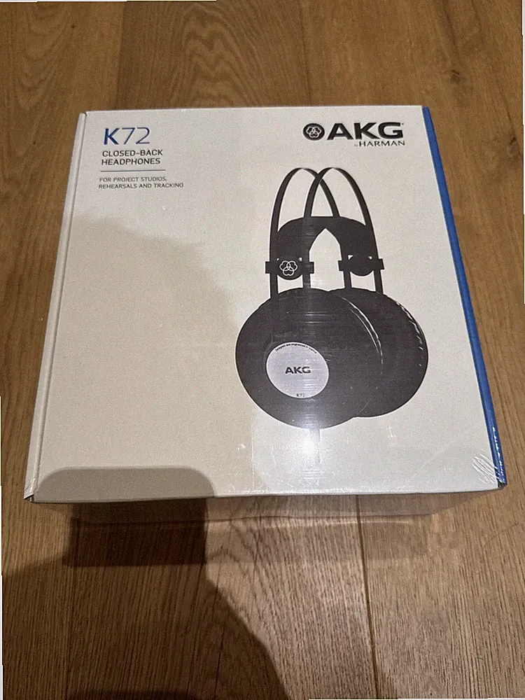 AKG K72 geschlossene over ear Kopfhörer Headphones Headset NEU