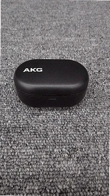 AKG N5 Hybrid True Wireless Noise Cancelling Earbuds Schwarz Gebraucht Top