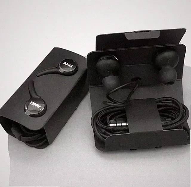 AKG Original Kopfhörer für Samsung Galaxy S8 S9 & Plus S10e, S10, S10 Plus Note8