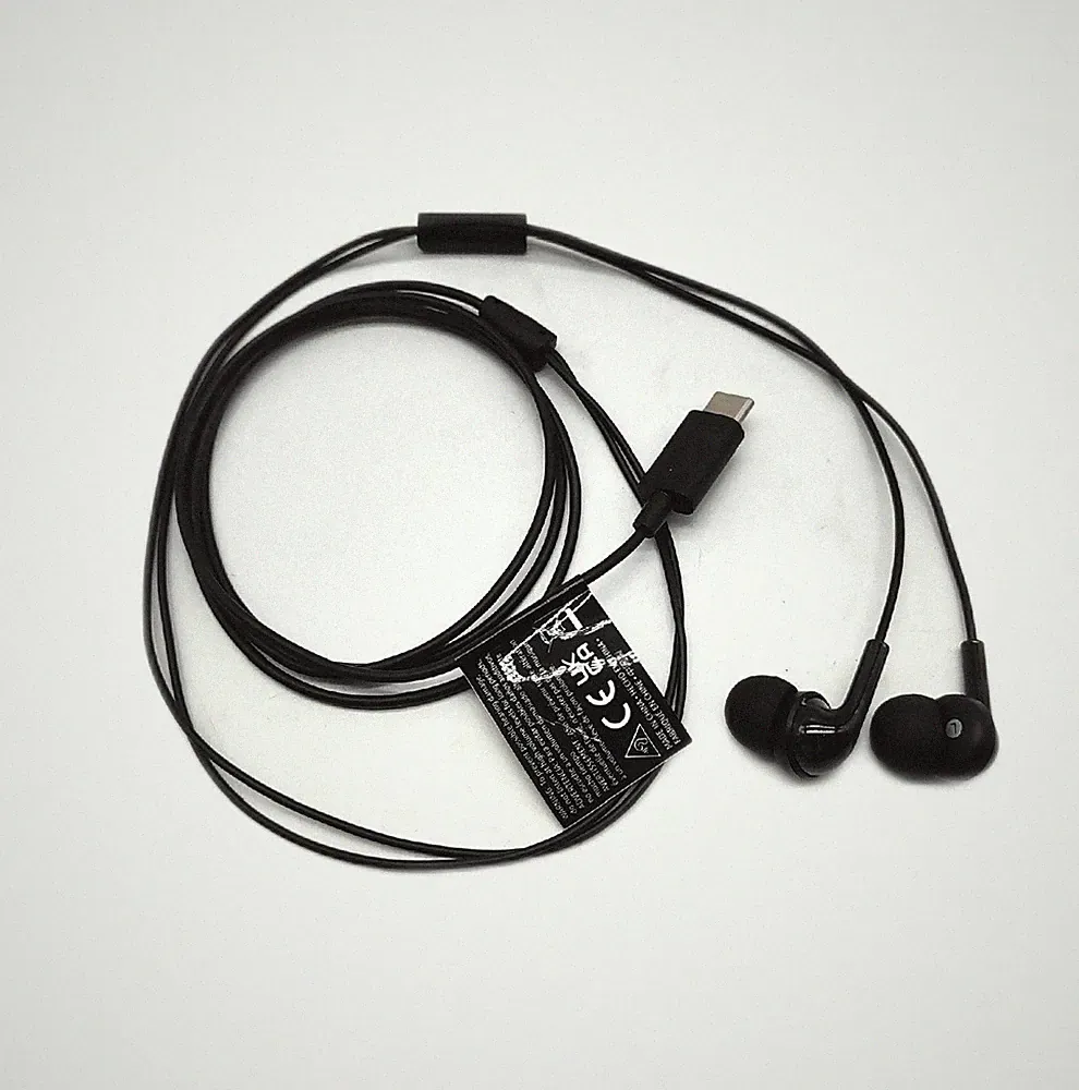 Amazon Basics InEar Kopfhörer Kabelgebunden Audio Zubehör USB C mit Mikrofon für