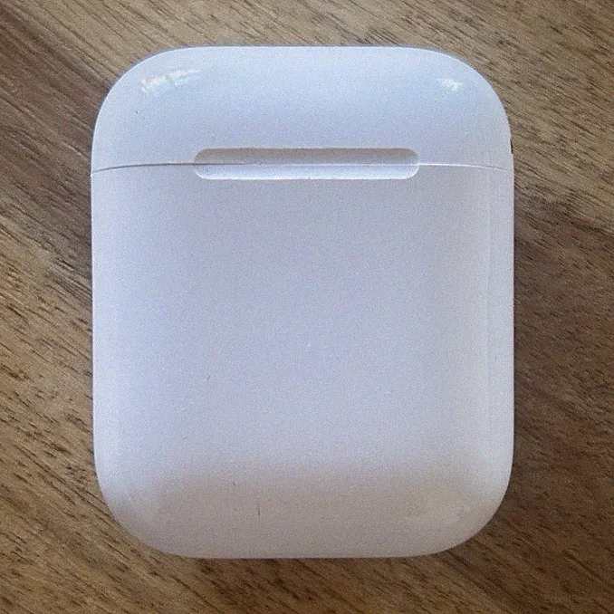 Apple AirPods 2. Generation In-Ear Bluetooth Kopfhörer kabellos mit Ladecase