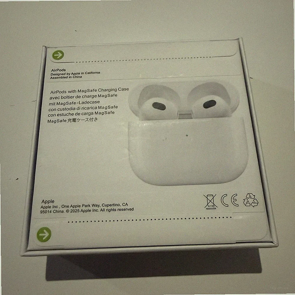 Apple AirPods 3 In-Ear Bluetooth Kopfhörer Weiß mit MagSafe Charging Case 2025