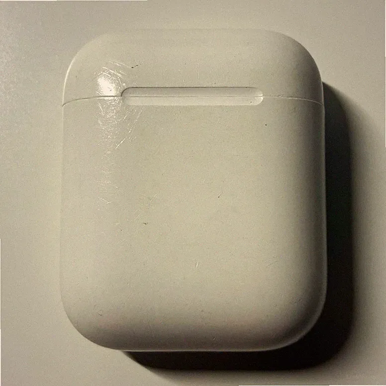 Apple AirPods In-Ear Kopfhörer Bluetooth kabellos Weiß mit Ladecase