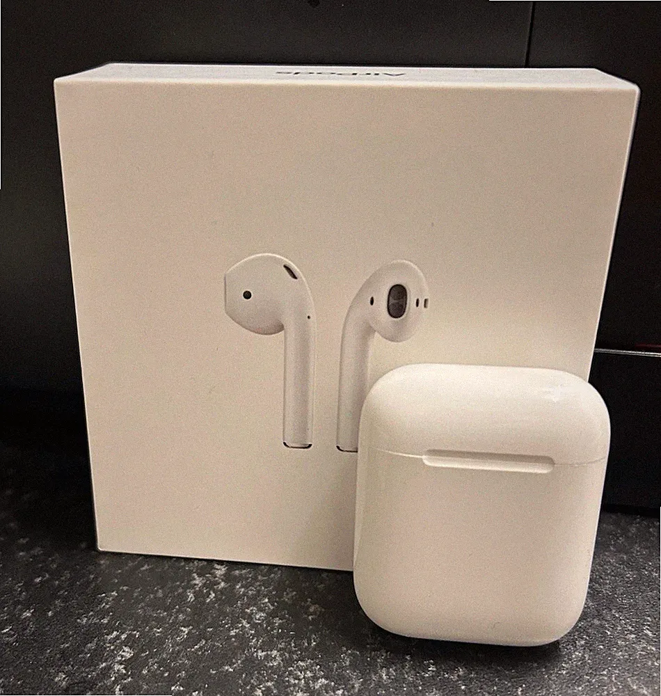 Apple AirPods In-Ear-Kopfhörer mit Ladecase Bluetooth kabellos Weiß MV7N2ZM/A