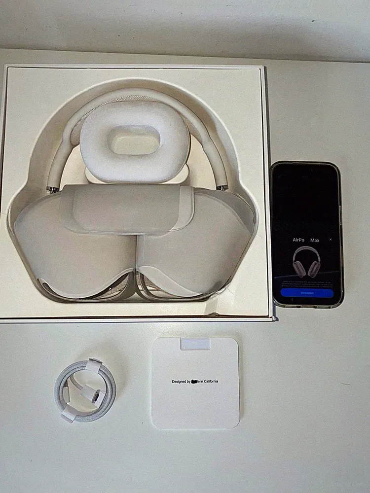 Apple AirPods Max Over-Ear Bluetooth Kopfhörer Silber/Weiß mit Smart Case