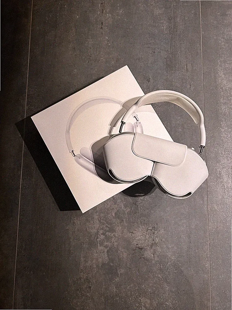 Apple AirPods Max Over-Ear Kopfhörer Bluetooth Silber/Weiß mit Smart Case