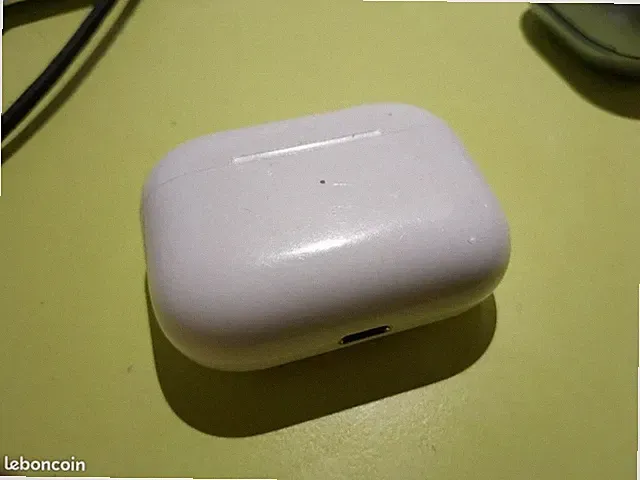 apple airpods pro 1. generation hs für Teile Gehäuse funktionsfähig ungetestet