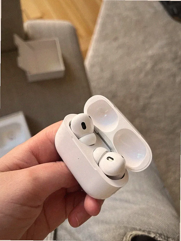 Apple AirPods Pro Bluetooth In-Ear-Kopfhörer, Weiß, 2. Generation, USB-C