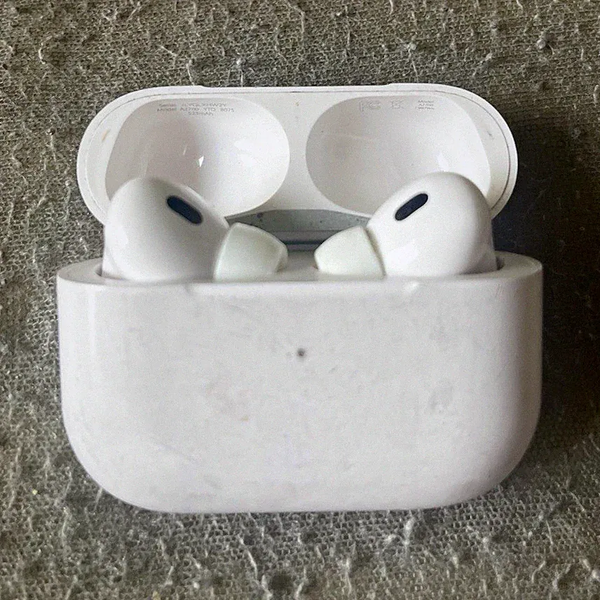 Apple AirPods Pro In-Ear Kopfhörer Bluetooth kabellos mit Ladecase Weiß