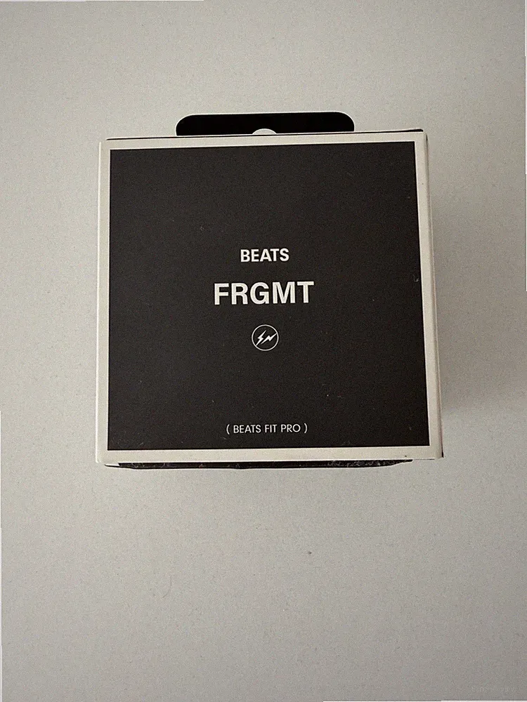 Apple Beats Fit Pro | Fragment Limited Edition Schwarz | True Wireless | Händler