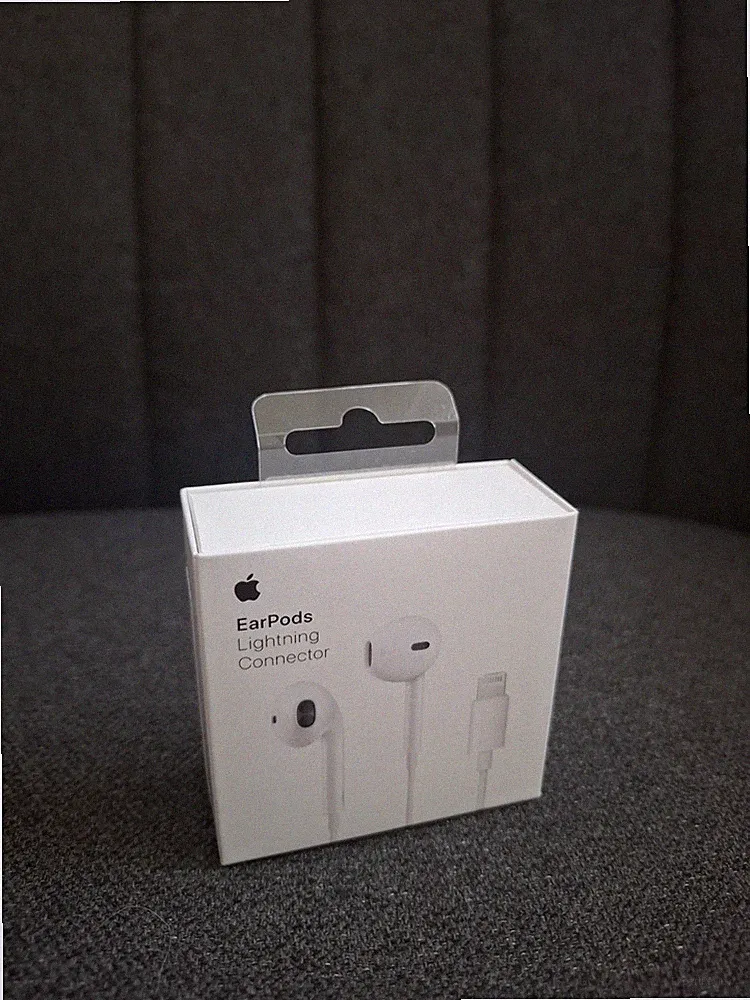 Apple Earphones mit Lightning-Anschluss Weiß mit Kabel NEU OVP