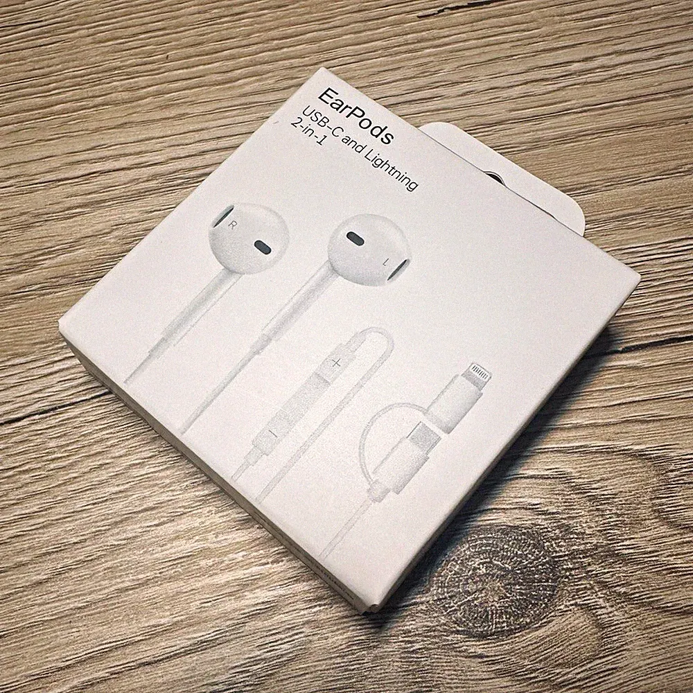 Apple EarPods kabelgebunden In-Ear USB-C/Lightning weiß, Doppel-Ohrhörer