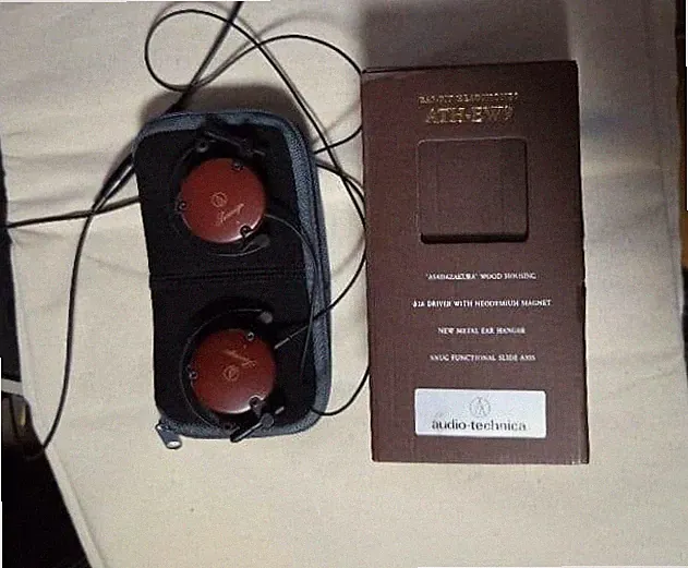 Audio Technica ATH-EW9 Holz Clip-On Kopfhörer Asada Cherry Japan...