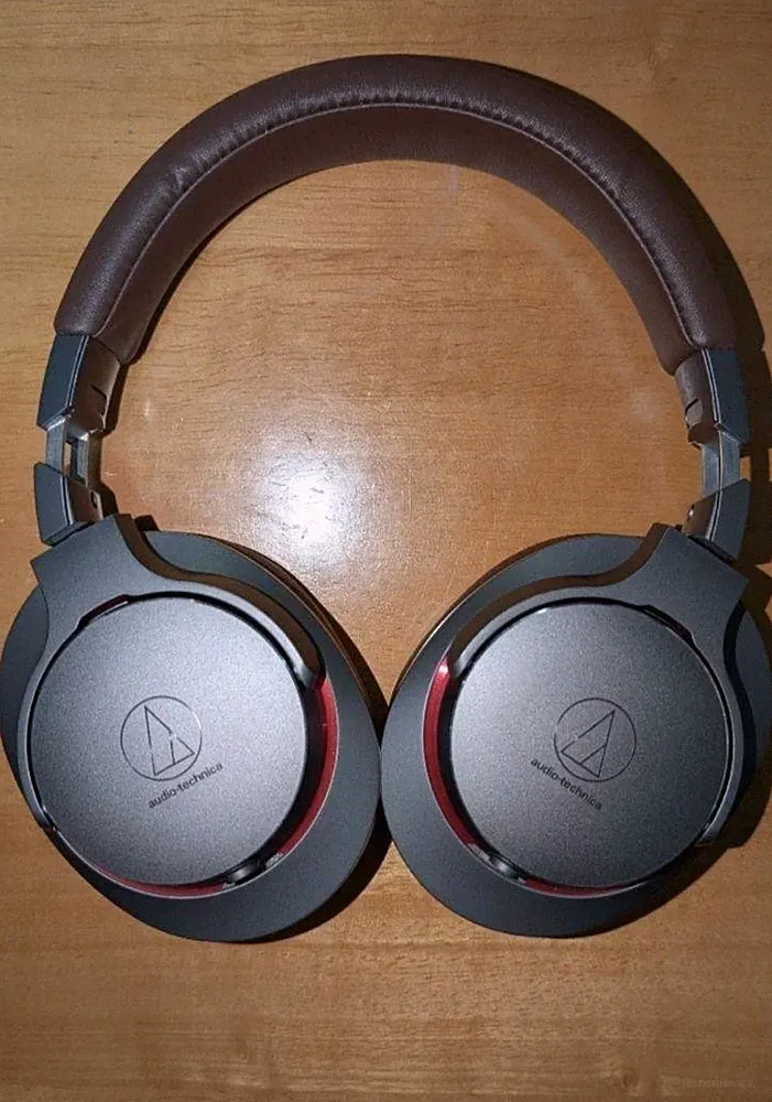 Audio-technica ATH-MSR7 geschlossener tragbarer Kopfhörer guter Zustand