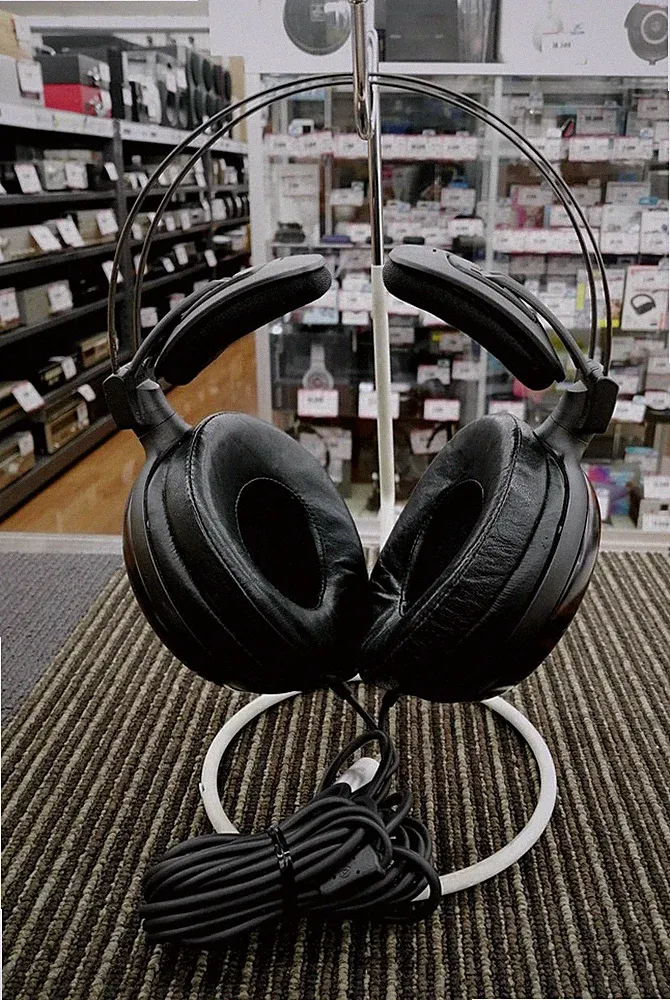 Audio-Technica ATH-W5000 Geschlossener Dynamischer Kopfhörer 102dB...