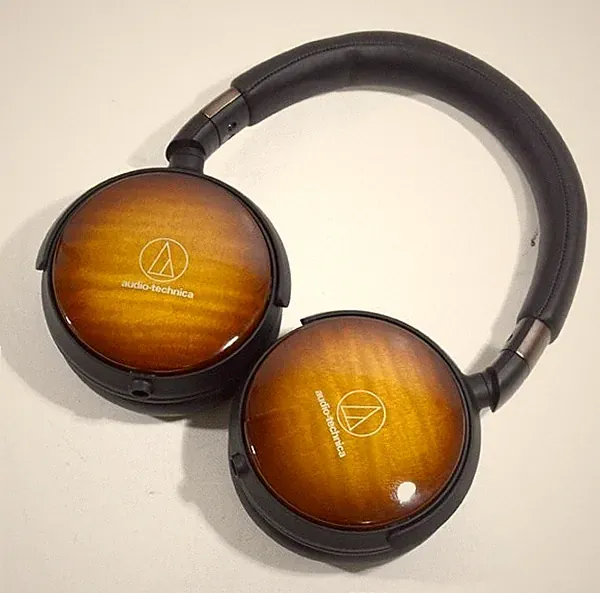 Audio-Technica ATH-WP900 Over-Ear Kopfhörer Ahorn/Schwarz Dynamic Type Gebrau...