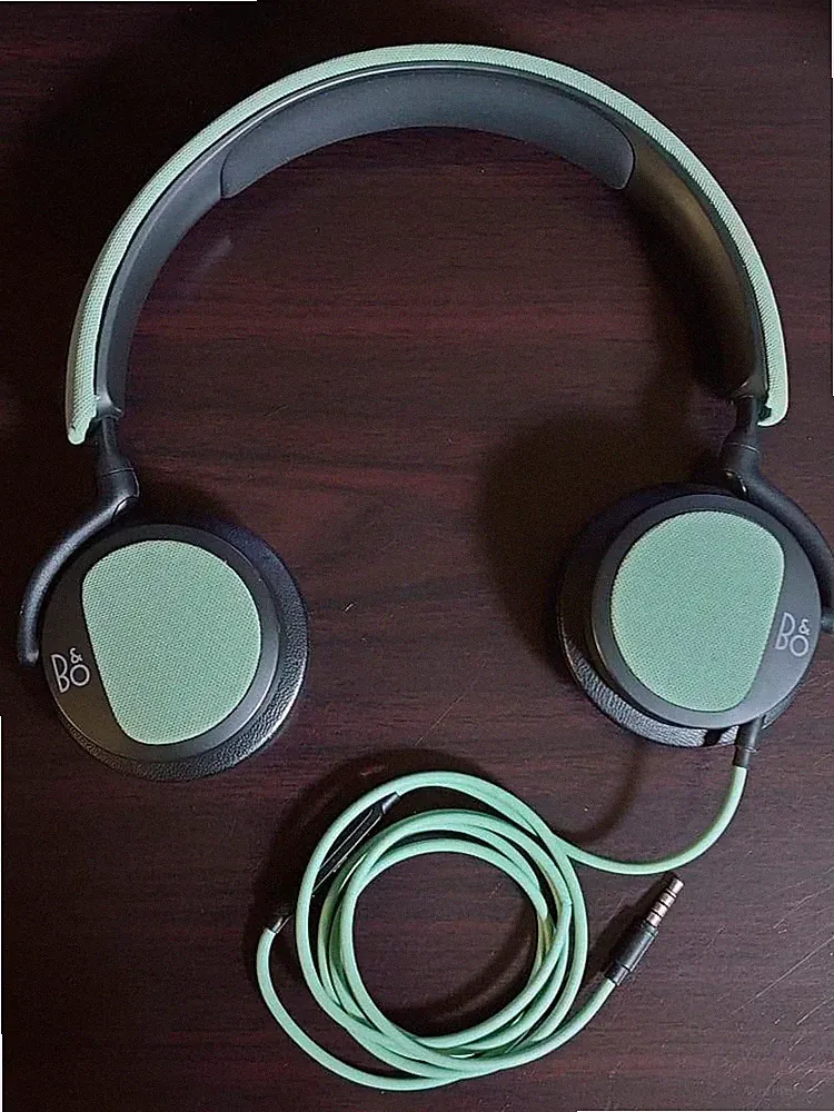 BANG & OLUFSEN B&O PLAY Beoplay H2 On-Ear Kopfhörer mit Kabel