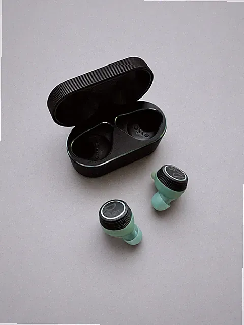 Bang & Olufsen Beoplay E8 Sport True Wireless Noise Cancelling Bluetooth Earbuds
