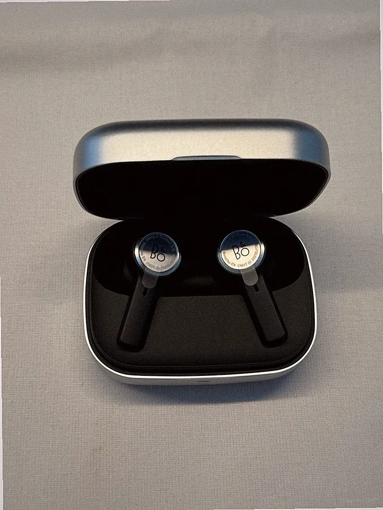 Bang & Olufsen BeoPlay Eleven Natural Neu und OVP B&O In Ear Kopfhörer