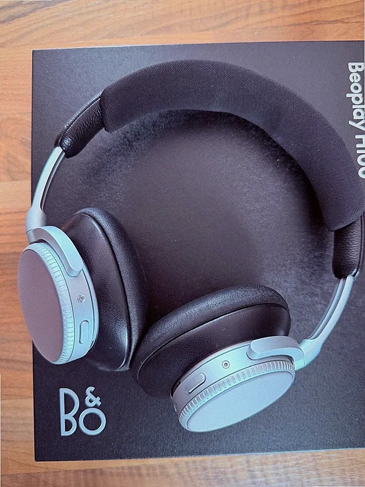 Bang & Olufsen Beoplay H100 ANC Headphones - Infinite Black