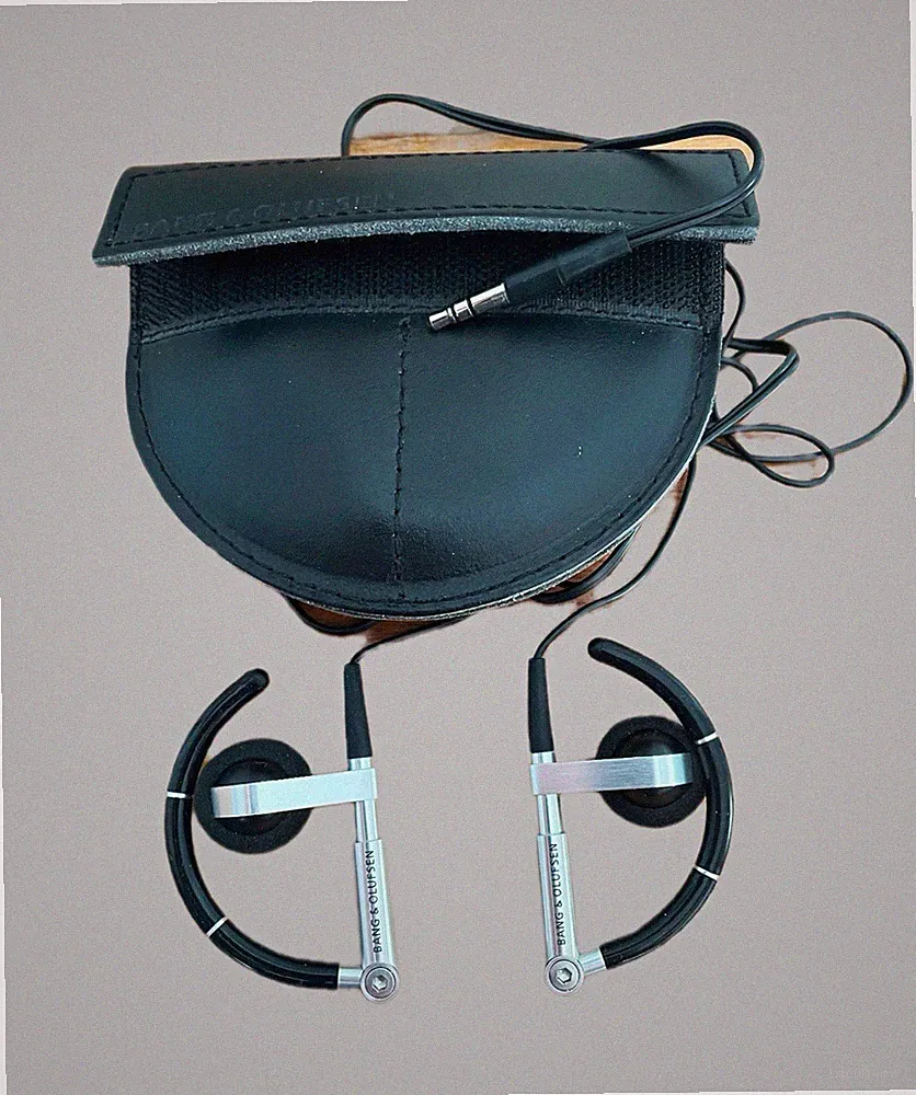Bang & Olufsen Earset Ohrbügel Kopfhörer kabelgebunden 3,5 mm Schwarz/Silber