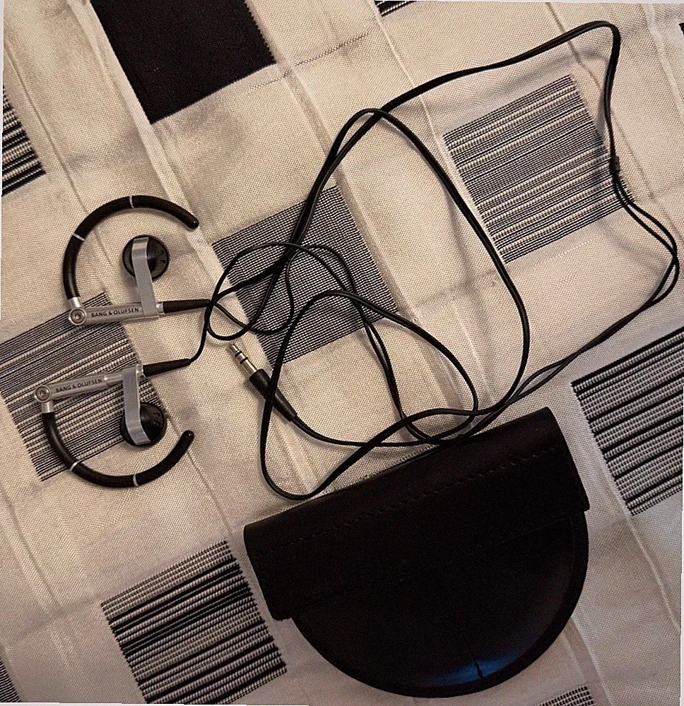 Bang & Olufsen, Kopfhörer, mit Original Ledertasche B & O