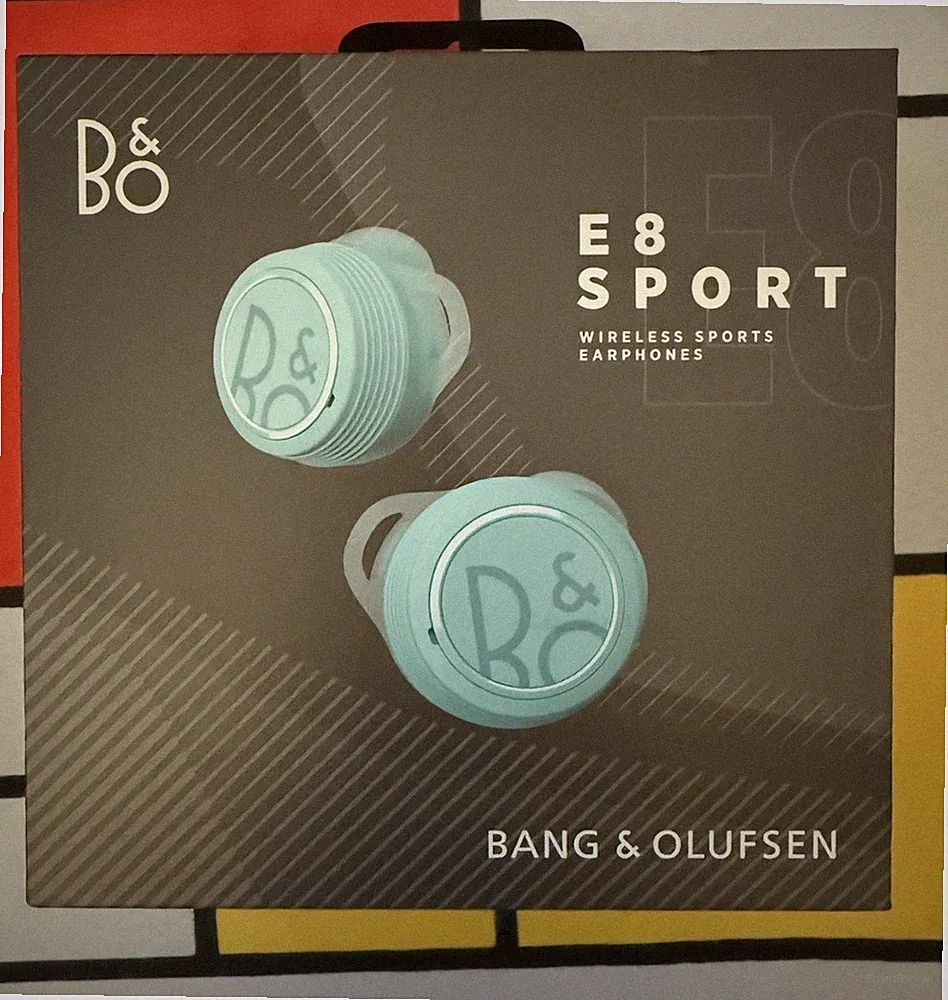 Bang Und Olufsen Wireless earphones Kopfhörer E8 Sport Blau Oxygen Blue OVP