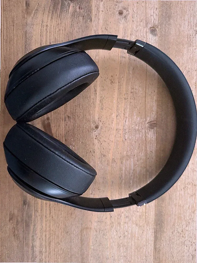 Beats by Dr. Dre Beats Studio3 Bluetooh Kopfhörer - Matt Black (MQ562ZM/A)