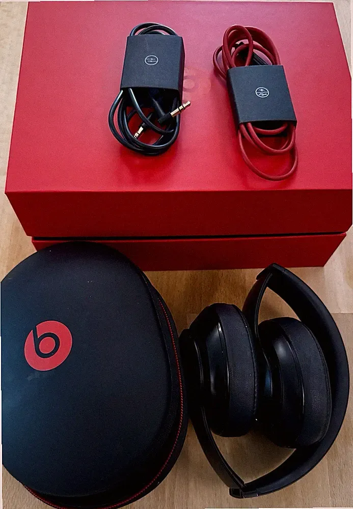 Beats by Dr. Dre Over-Ear Kopfhörer schwarz/rot mit Case, 2 Kabel