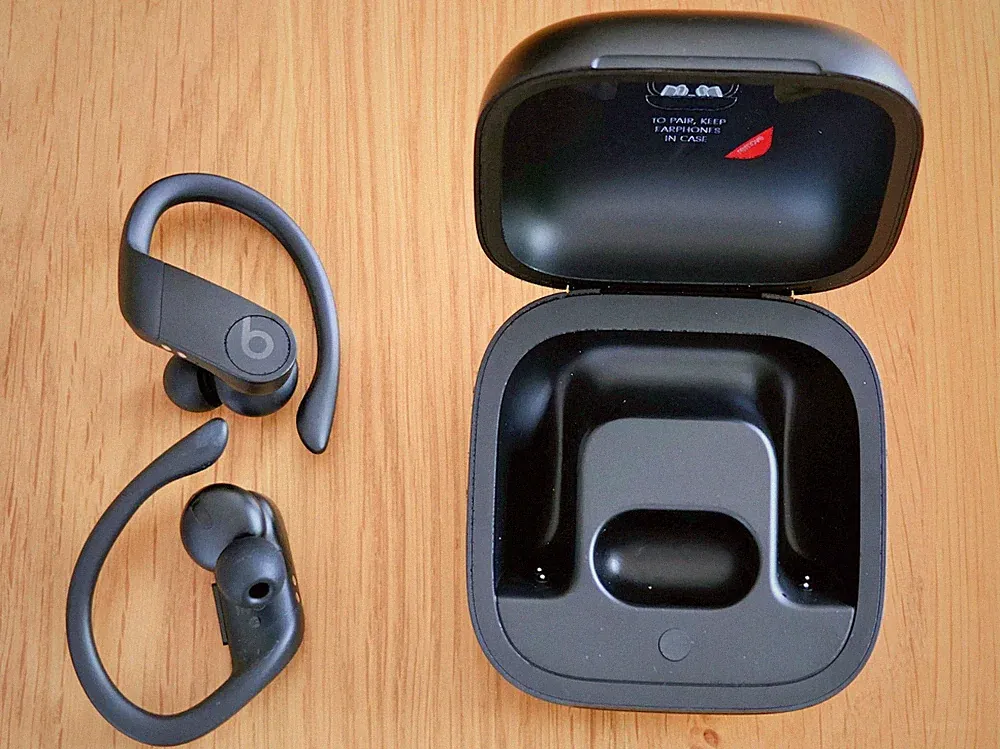 Beats by Dr. Dre Powerbeats Pro Kabellose Ohrbügel-Kopfhörer Schwarz (MV6Y2ZM/A)