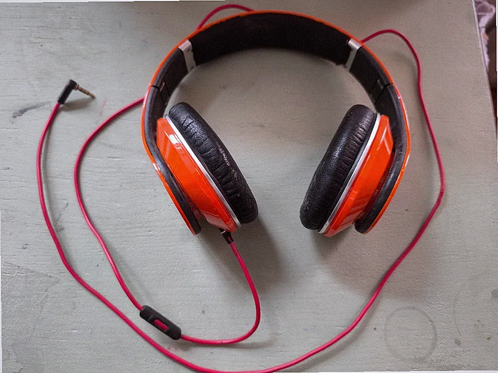 Beats by Dr. Dre Studio Over-Ear Kopfhörer (kabelgebunden) orange