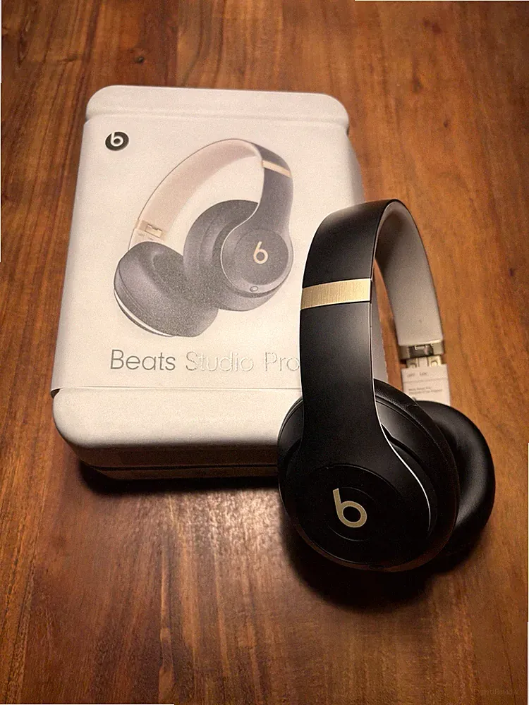 Beats by Dr. Dre Studio Pro Bluetooth Kopfhörer, Schwarz Gold