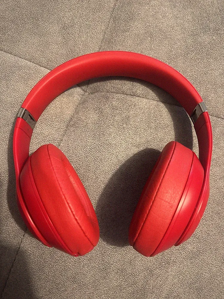Beats by Dr. Dre Studio3 Wireless Kopfhörer (Over-Ear) Set - Rot (MQD02ZM/A)