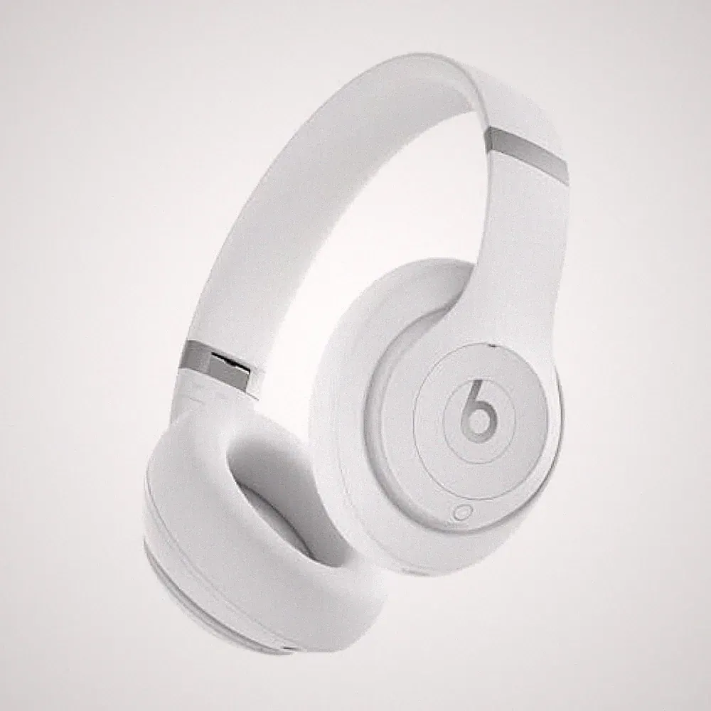 Beats By Dre Studio Pro White