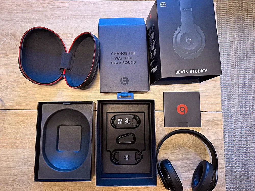 Beats Studio3 Over-Ear Kopfhörer, Schwarz, inkl. Hardcase/Etui und OVP