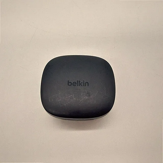 Belkin SoundForm™ Motion True Wireless-Ohrhörer mit Geräuschunterdrückung, kabel
