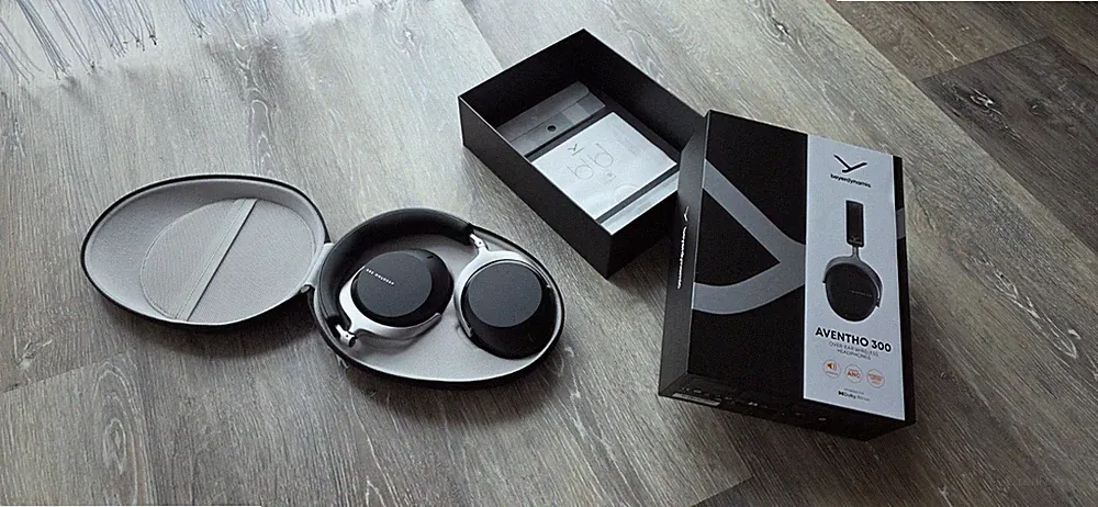 BEYERDYNAMIC AVENTHO 300 / Schwarz
